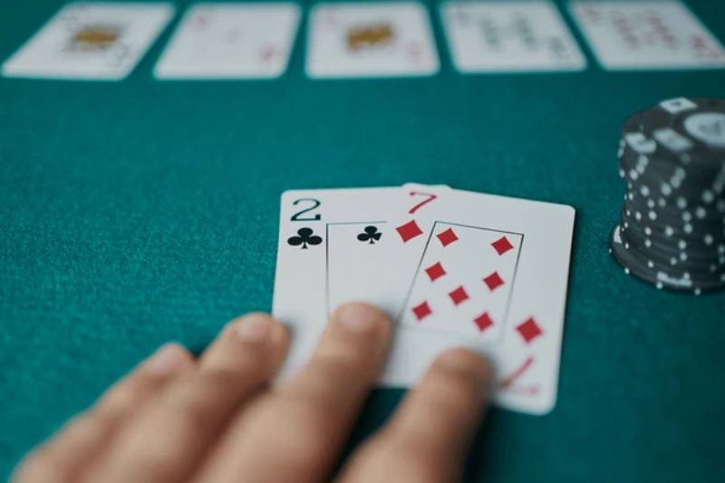 Mẹo “Né Bài Chết” Khi Chơi Xì Dách - Bí Kíp Sống Sót Tốt Nhất 5 Các tình huống thường gặp và mẹo xử lý